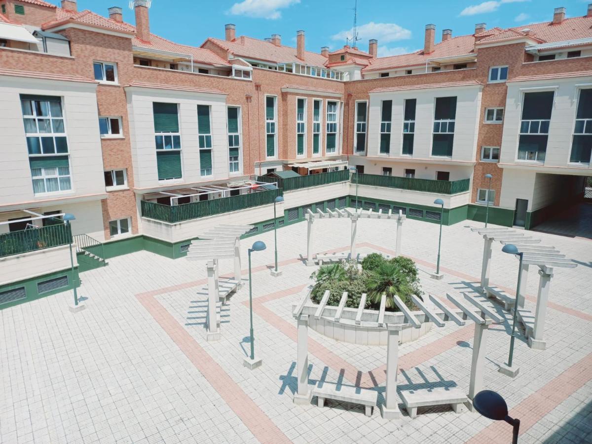 Apartamento Para 5 Personas Con Garaje A 10 Minutos De Valladolid Exterior foto